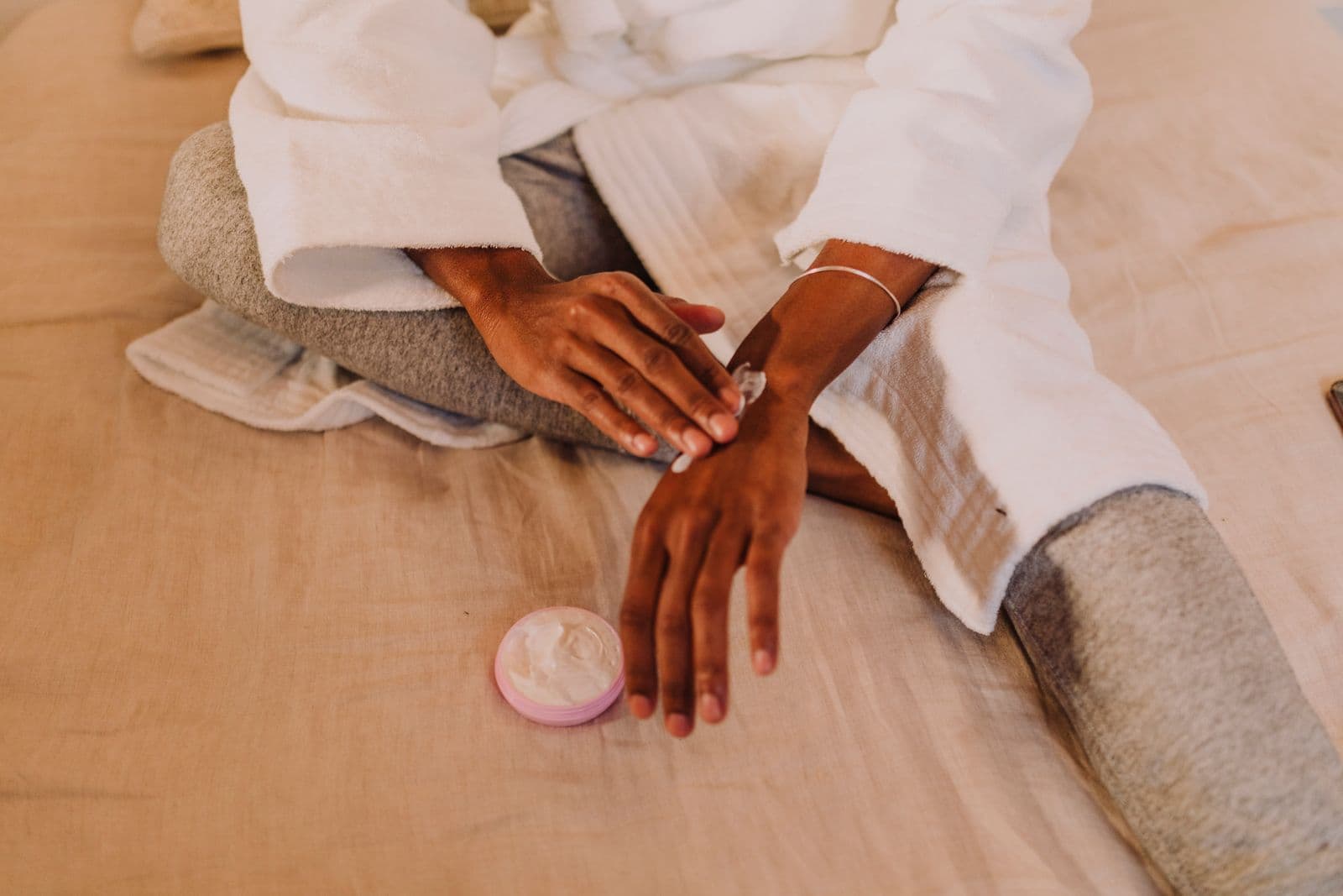 Silicone Scar Sheets After a C-Section: When to Start and How to Choose
