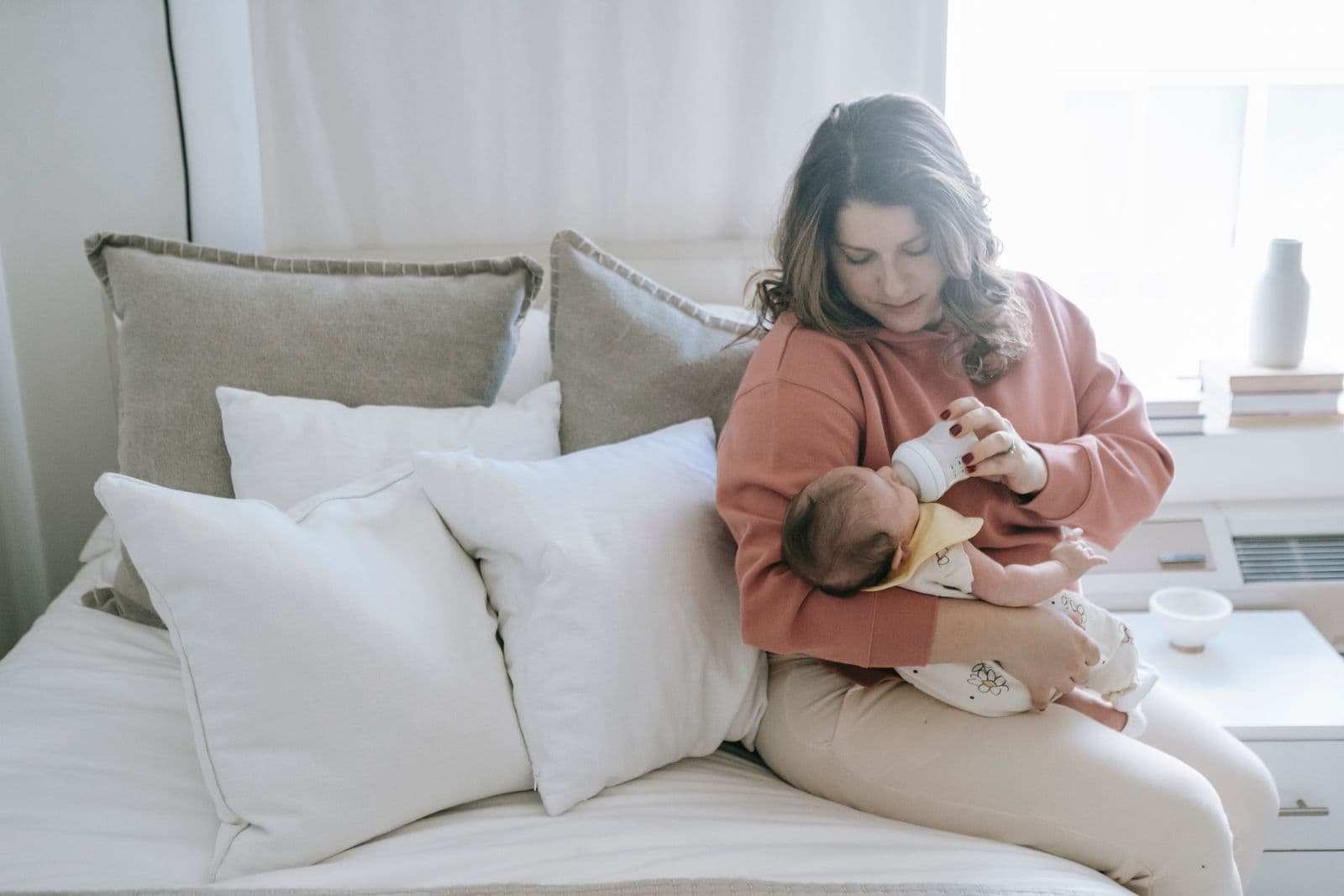 Postpartum Bleeding, Week by Week: What's Typical and What You'll Need